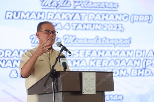 DATUK SERI WAN ROSDY WAN ISMAIL