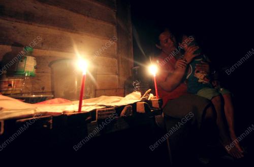 PH01_05122013_BANJIR_GELAP