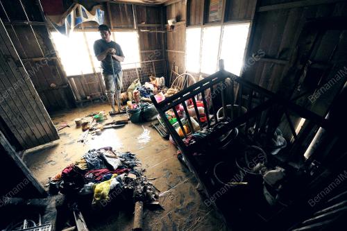 PH01_06012015_BANJIR