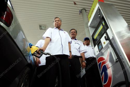 ISMAIL SABRI YAAKOB