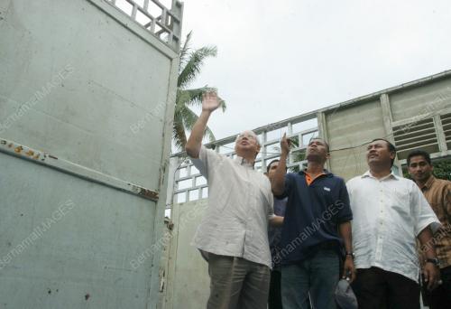 MOHD NAJIB TUN ABDUL RAZAK
