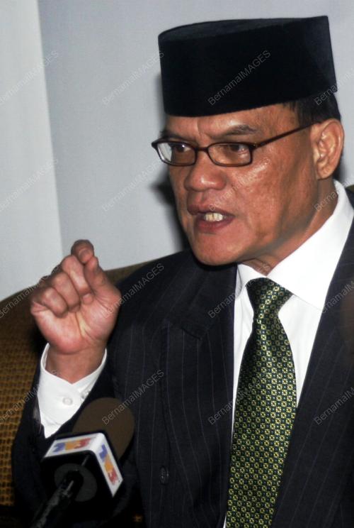 ADNAN YAAKOB