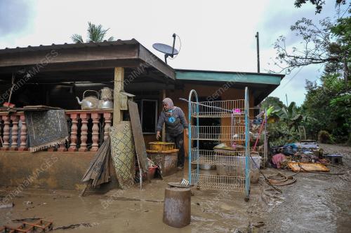 TINJAUAN BANJIR RAUB