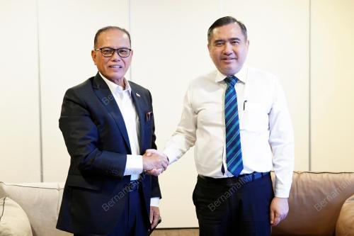 DATUK SERI WAN ROSDY WAN ISMAIL