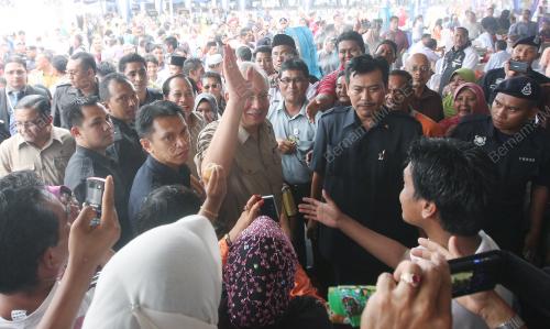 DATUK SERI MOHD NAJIB TUN ABDUL RAZAK