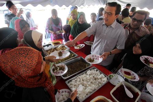 PH01_07072017_HARI_RAYA