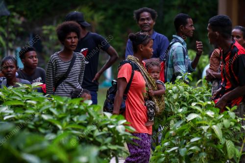 ORANG ASLI DAPATKAN PENGENALAN DIRI