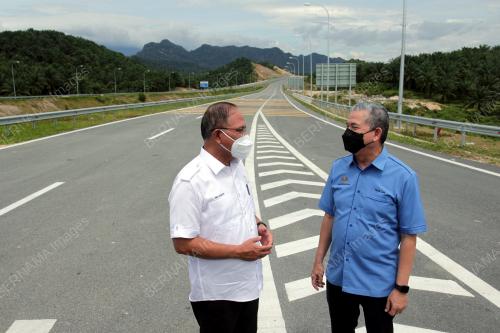DATUK SERI FADILLAH YUSOF