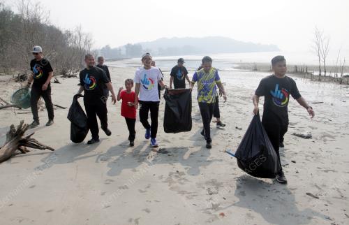RAZAMAN RIDZUAN