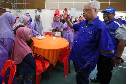 DATUK SERI ISMAIL SABRI YAAKOB