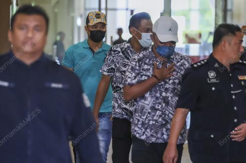 KERABAT PAHANG DIDAKWA CEDERAKAN INDIVIDU DENGAN PISAU