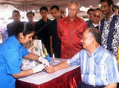 NAJIB TUN RAZAK