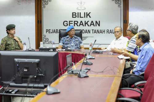 AL-SULTAN ABDULLAH RI'AYATUDDIN AL-MUSTAFA BILLAH SHAH
