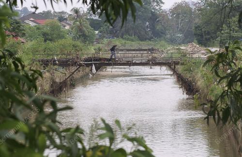 PH01_08122013_BANJIR