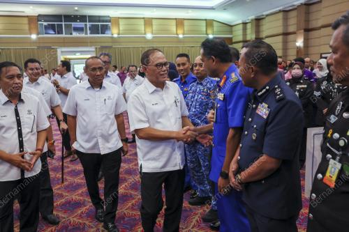 DATUK SERI WAN ROSDY WAN ISMAIL