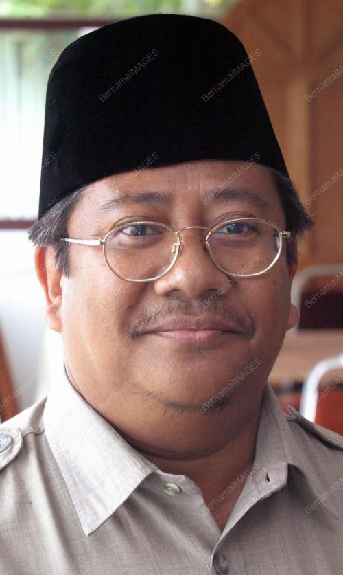 DATUK DR. AHMAD SHUKRI ISMAIL