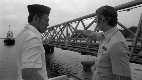 PH01_09032015_PELABUHAN_KUANTAN