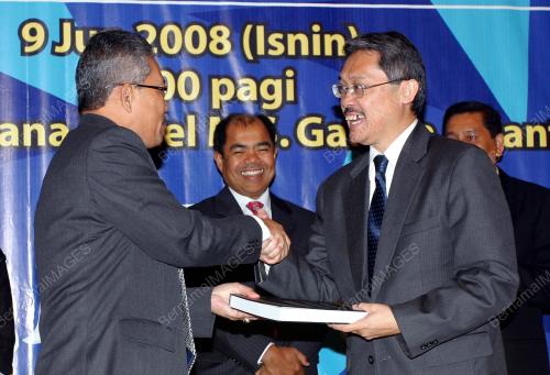 DR. DAING NASIR IBRAHIM