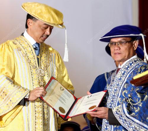 TENGKU ABDULLAH SULTAN AHMAD SHAH