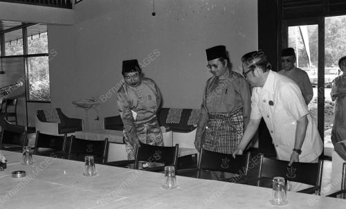 PEGAWAI PILIHANRAYA