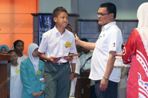 ADNAN YAAKOB