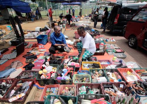 PASAR KARAT TAMAN KERANG