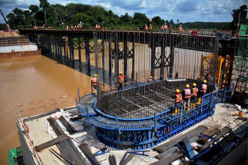 PEMBINAAN JAMBATAN ECRL DALAM