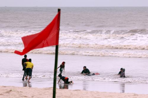 PH01_10122016_PANTAI