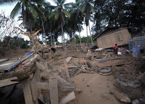 PH01_11012015_BANJIR