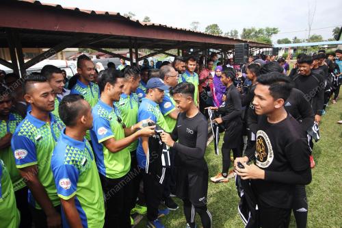 PH01_11042017_PAHANG