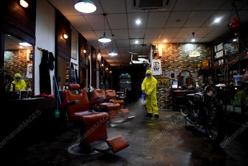 KEDAI GUNTING RAMBUT BUKA