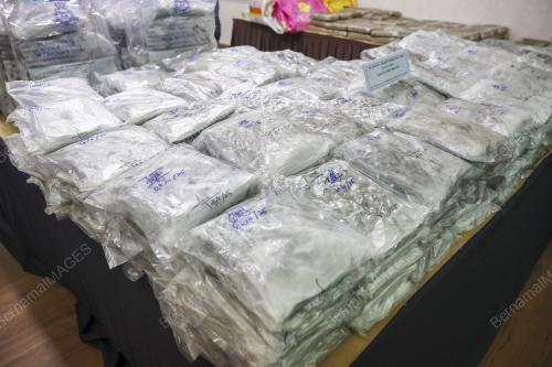 POLIS PAHANG RAMPAS DADAH JENIS GANJA BERNILAI 5.43 JUTA
