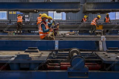 ECRL: BENGKEL KIMPALAN REL DAN PEMBUATAN LANDASAN