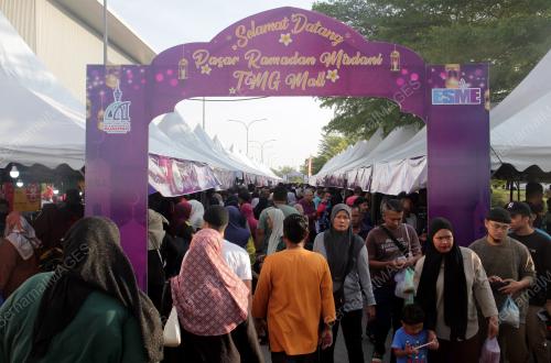 TINJAUAN HARI PERTAMA DI BAZAR RAMADAN
