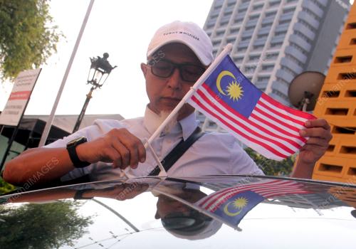 MENJELANG HARI KEBANGSAAN