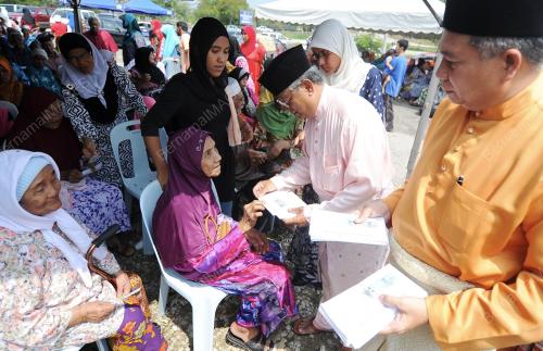 PH01_12092012_RAYA