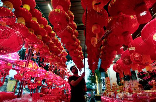TINJAUAN MENJELANG TAHUN BARU CINA