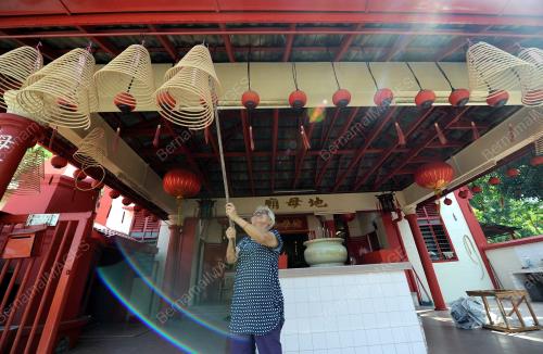 PH01_13052014_WESAK