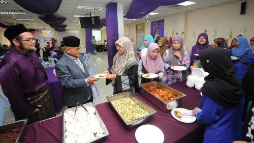 PH01_13072017_IIUM