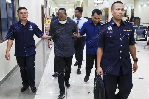 LELAKI DIDAKWA EDAR DADAH KANABIS LEBIH 111 KG
