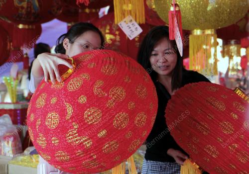 TINJAUAN MENJELANG TAHUN BARU CINA