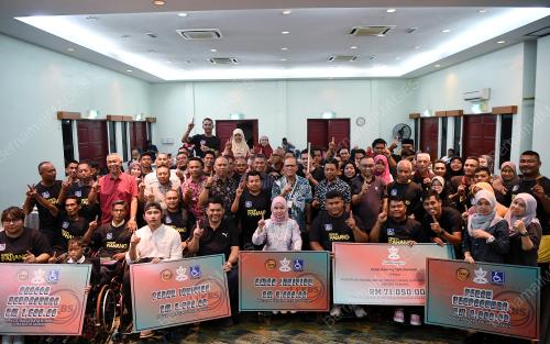 DATUK SERI WAN ROSDY WAN ISMAIL