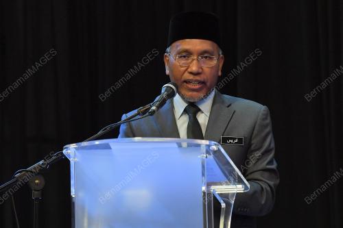 DATUK IDRIS AHMAD