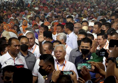 DATUK SERI ISMAIL SABRI YAAKOB