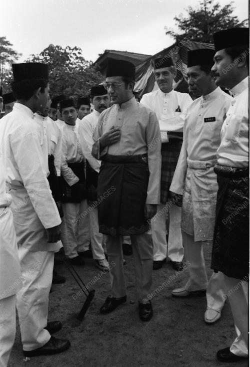 BERBUKA PUASA