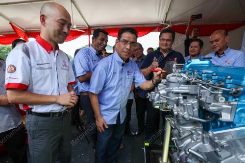 DATUK SERI AZHAR ABDUL MANAF
