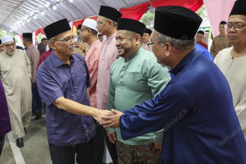 DATUK SERI WAN ROSDY WAN ISMAIL