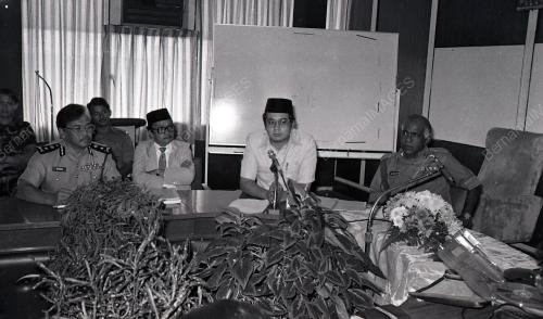 MOHD NAJIB TUN ABDUL RAZAK