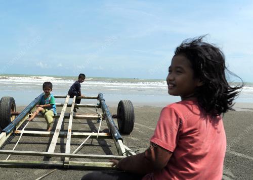PH01_16122015_NELAYAN
