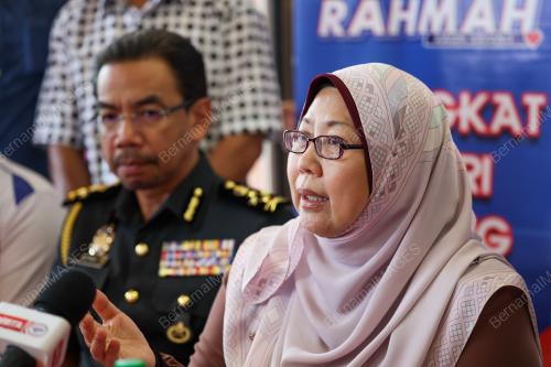 SENATOR FUZIAH SALLEH